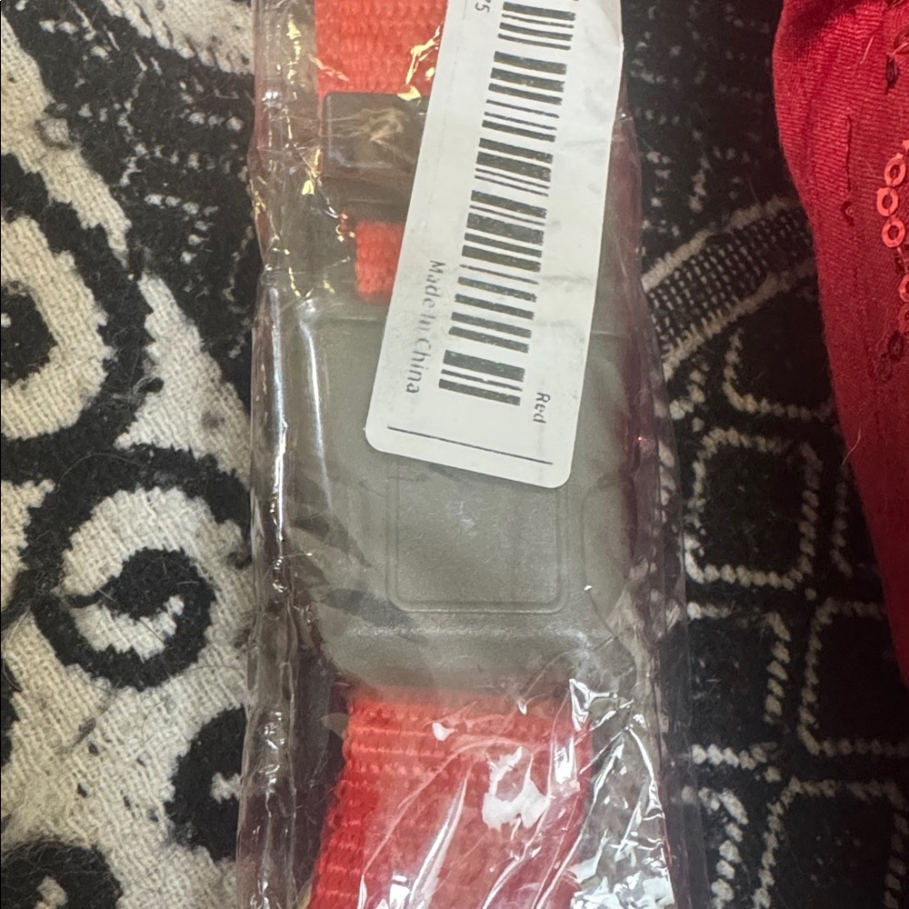 NWT Red Dog Collar and Leash. Never been opened. Has a lot of adjustment pieces. - Picture 9 of 14